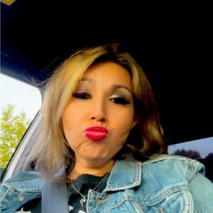 Meet your Posher, Yuri